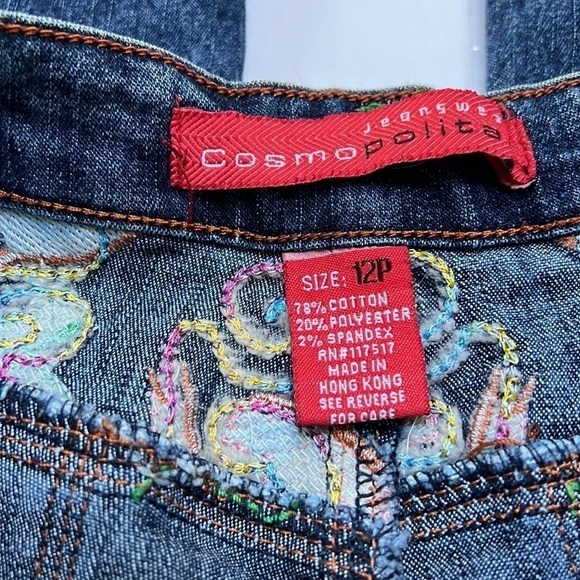Cosmopolitan Jeanswear embroidered mom jeans size 12 P - Picture 4 of 9